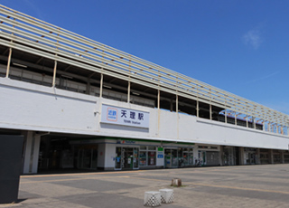 JR桜井線・近鉄天理線「天理」駅