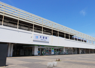 JR桜井線・近鉄天理線「天理」駅