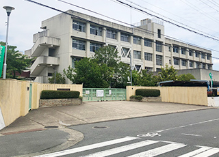 天理市立西中学校